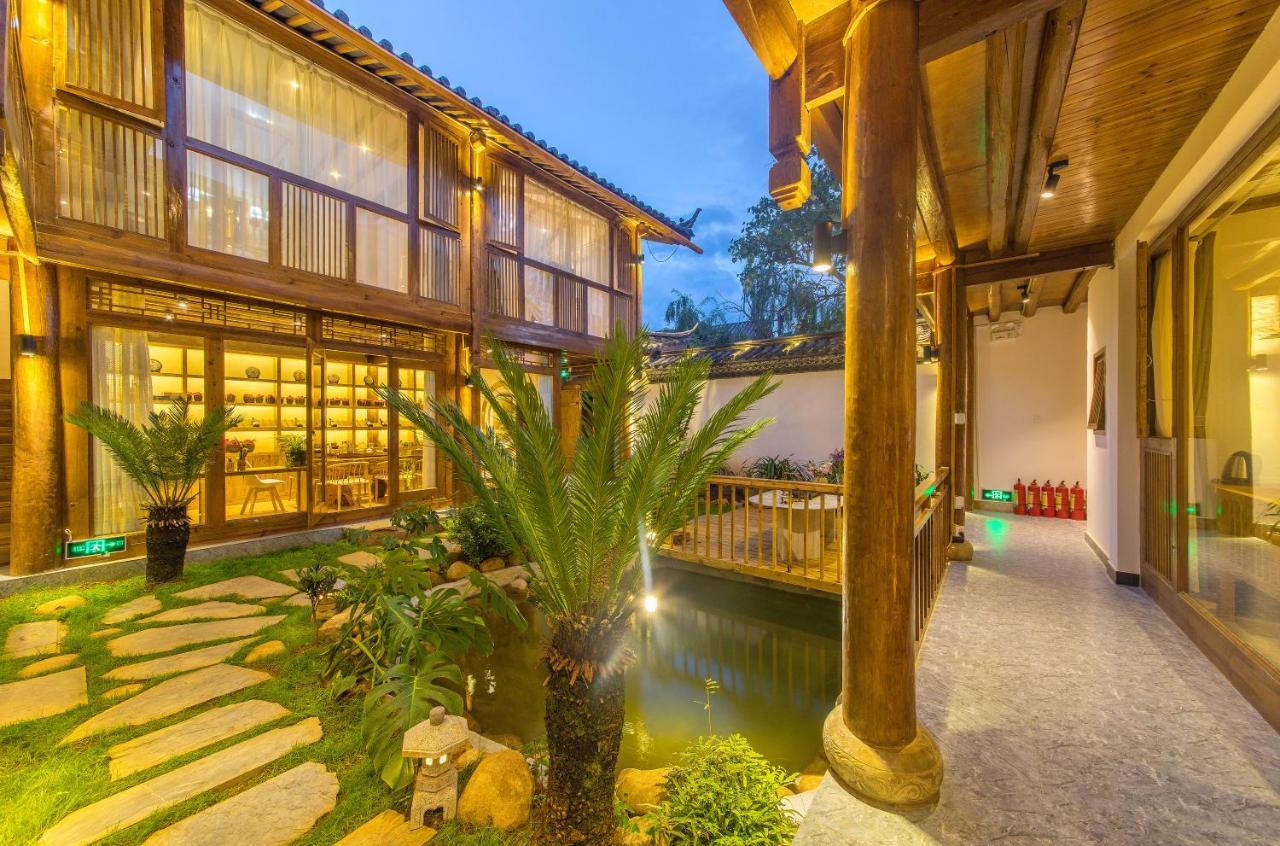 桐墅客栈 Lijiang Village House Екстериор снимка